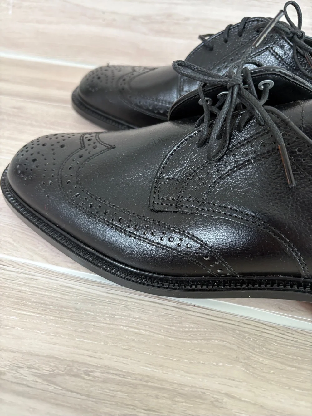 Endicott Johnson Black Leather Wingtip Vintage Dress Shoes